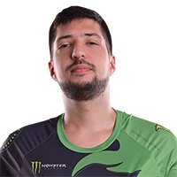 w33